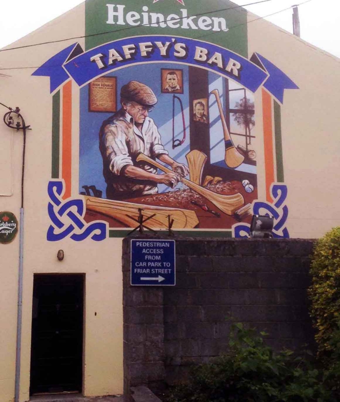 The Old Hurley Maker